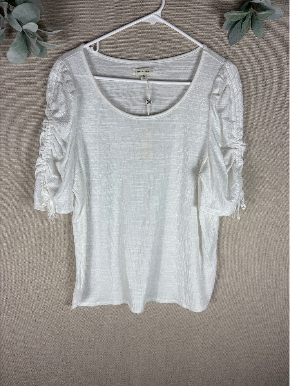 Max Studio > New with Tags White Quarter Sleeve Scoop Neck Top XL